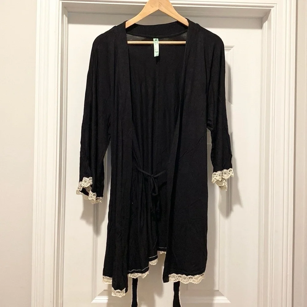 NWT Honeydew Intimates Lace Trim Lingerie Robe in Black